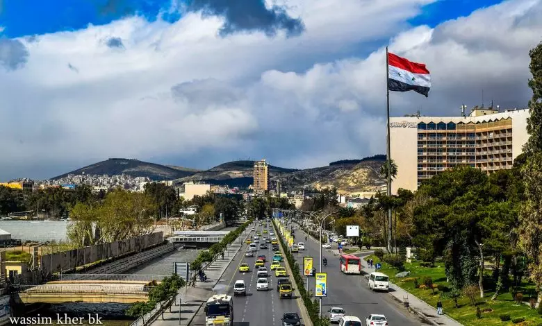 الحرارة أعلى من معدلاتها والجو بارد ليلاً في معظم المناطق 