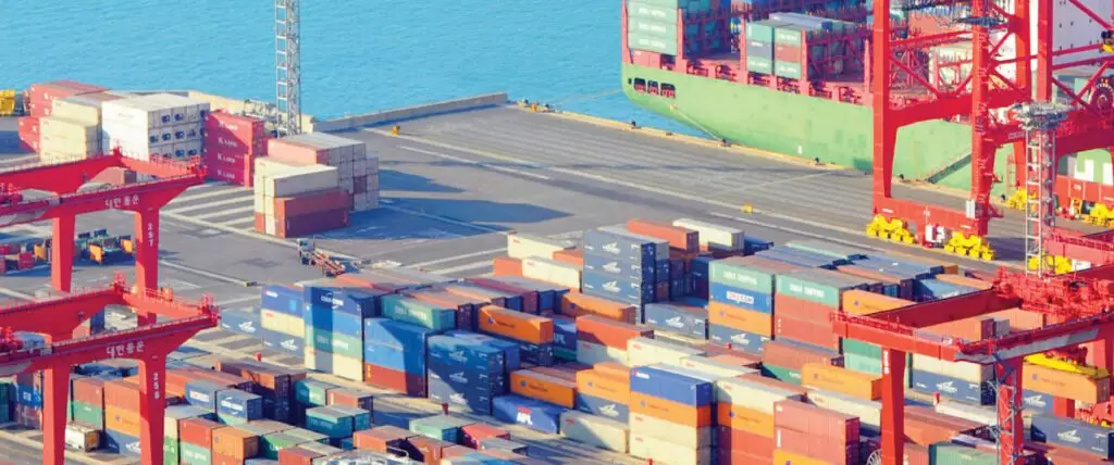 عضو غرفة تجارة دمشق : تطبيق القرار رقم 100 بتقديم الوثائق الرسمية قد تعرض صاحبها للعقوبات الدولية 