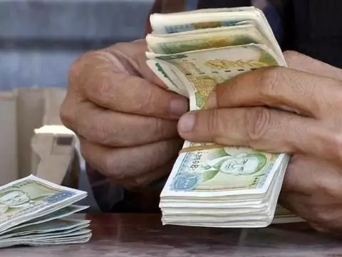نائب عميد كلية الاقتصاد: دعم نقدي 