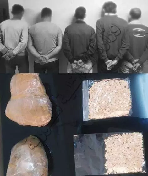 القبض على خمسة أشخاص من متعاطي ومروجي المواد المخـ.درة ويضبط كمية من هذه المواد بحوزتهم 
