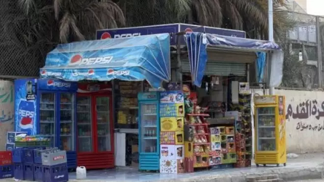 برسم “الإدارة المحلية”.. تراخيص الأكشاك الممنوحة لذوي الشهداء وجرحى الحرب بين مطرقة الهدف الجميل وسندان الوزارة المجحف! 