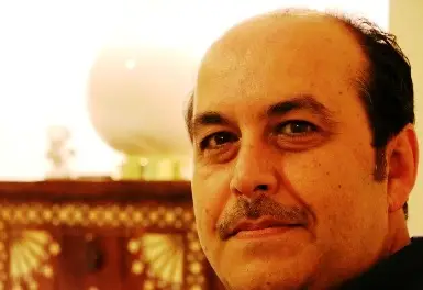 رشاد كامل يكتب لصاحبة الجلالة 