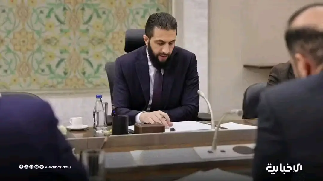 الرئيس الشرع يلتقي وزير الاعلام 