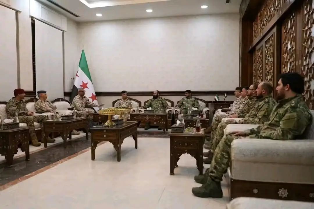 وزير الدفاع يستقبل وفداً رفيع المستوى من المملكة الأردنية 