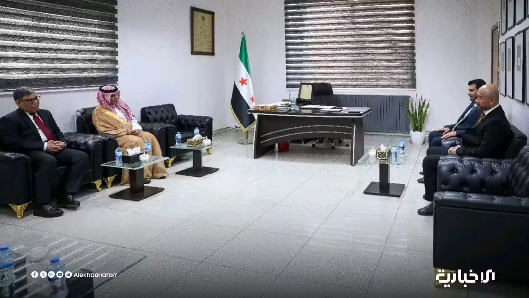 وزير الكوارث والطوارئ يستقبل سفير المملكة السعودية لدى سوريا 