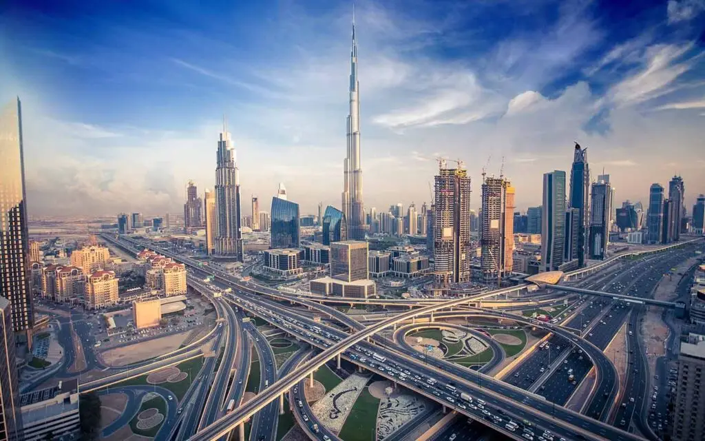 الإمارات تجعل مادة "الذكاء الاصطناعي " مقررا في مدراسها 