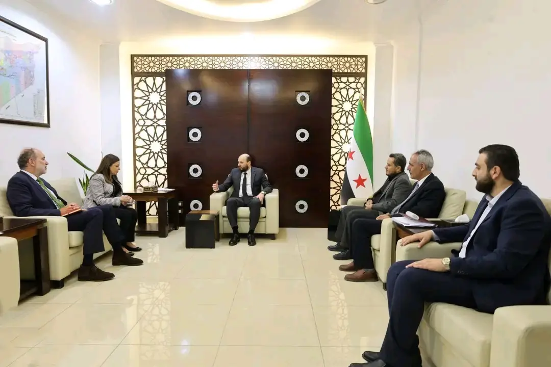 وزير الطاقة يجتمع بممثلي شركة شل العالمية 
